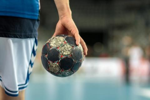 A Békéscsabai Belvárosi DSK és a Békéscsabai DKSE városi rangadójával folytatódik az NBII-es kézilabda bajnokság